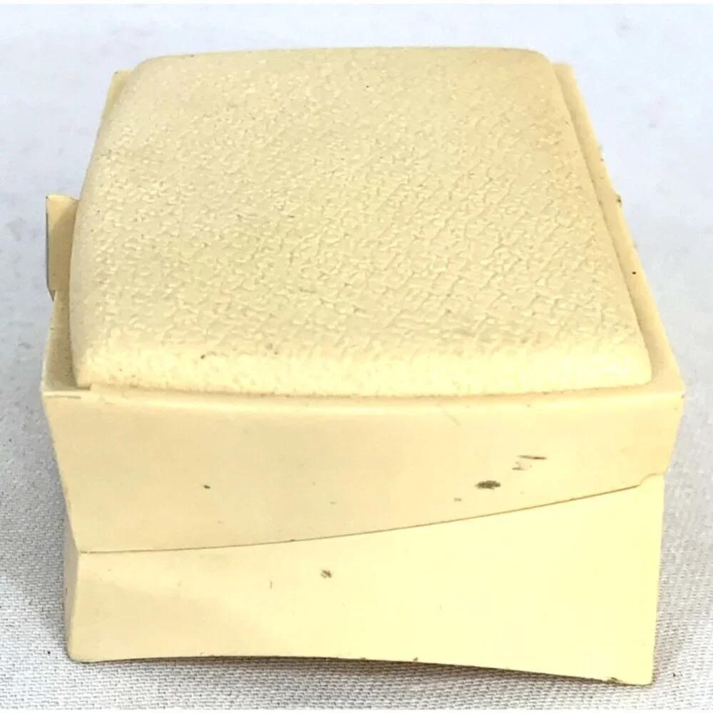 Rocket jewelry box